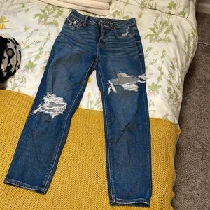 AE Mom Straight Jean